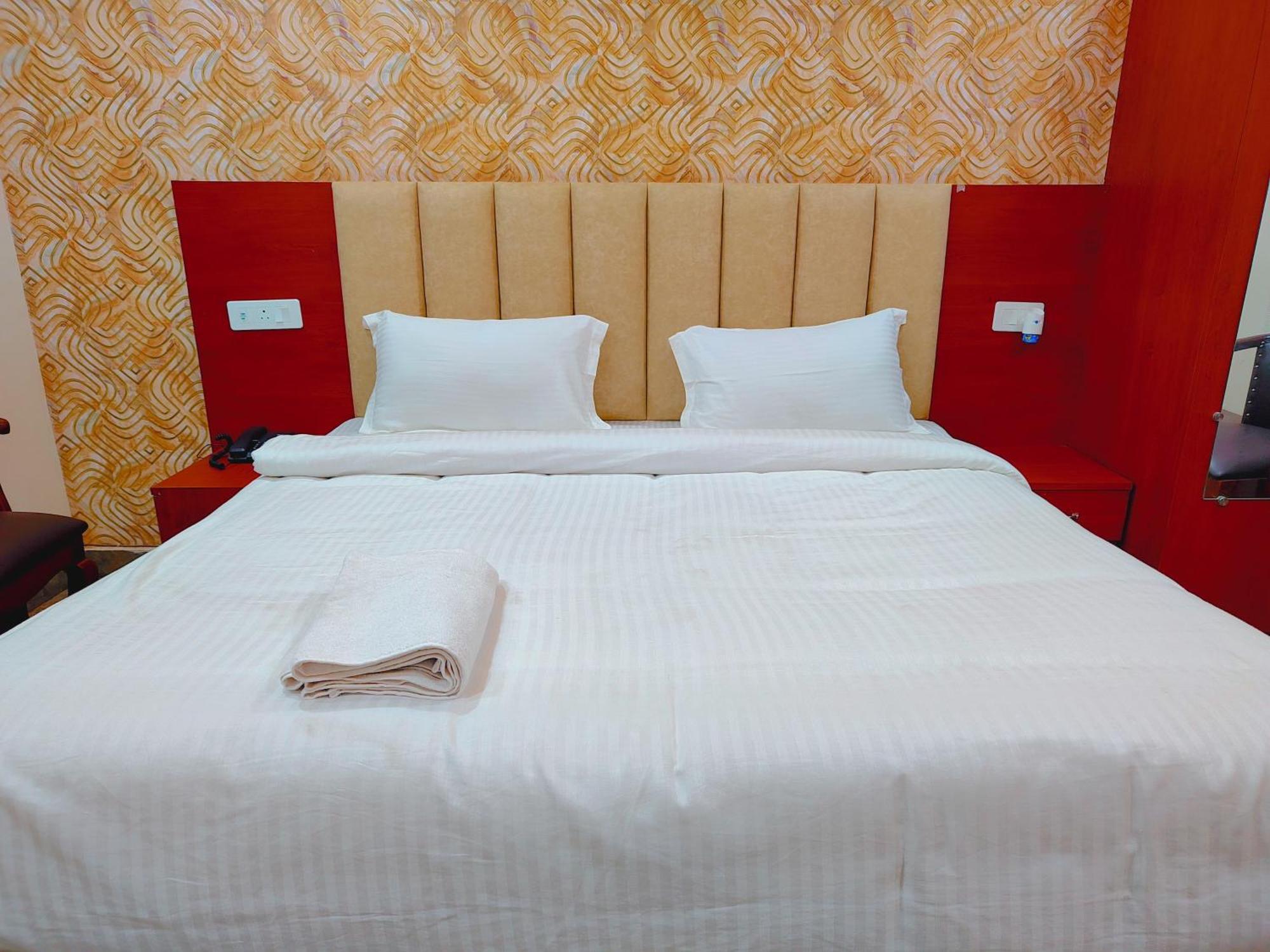 Awadh Samrat Resort Ayodhya Exteriér fotografie