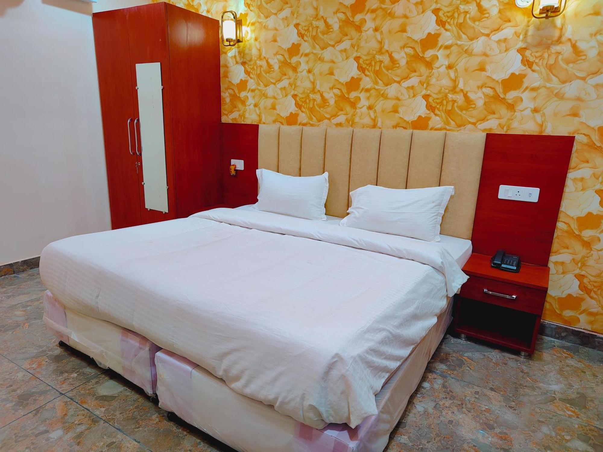 Awadh Samrat Resort Ayodhya Exteriér fotografie